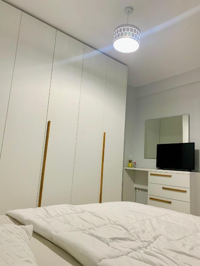 Cozy Corner Apartment Tirana Exterior photo